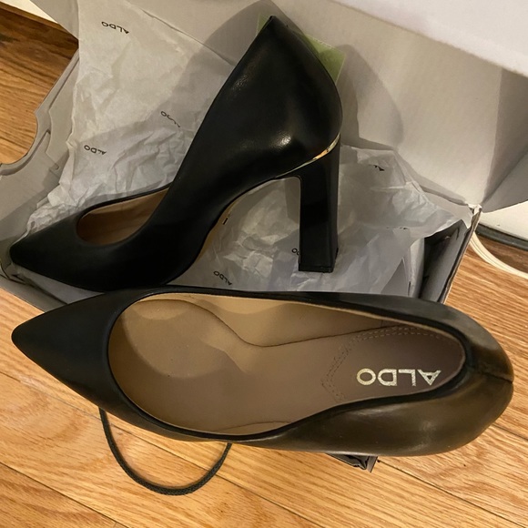 Aldo Black Pumps - Picture 6 of 6